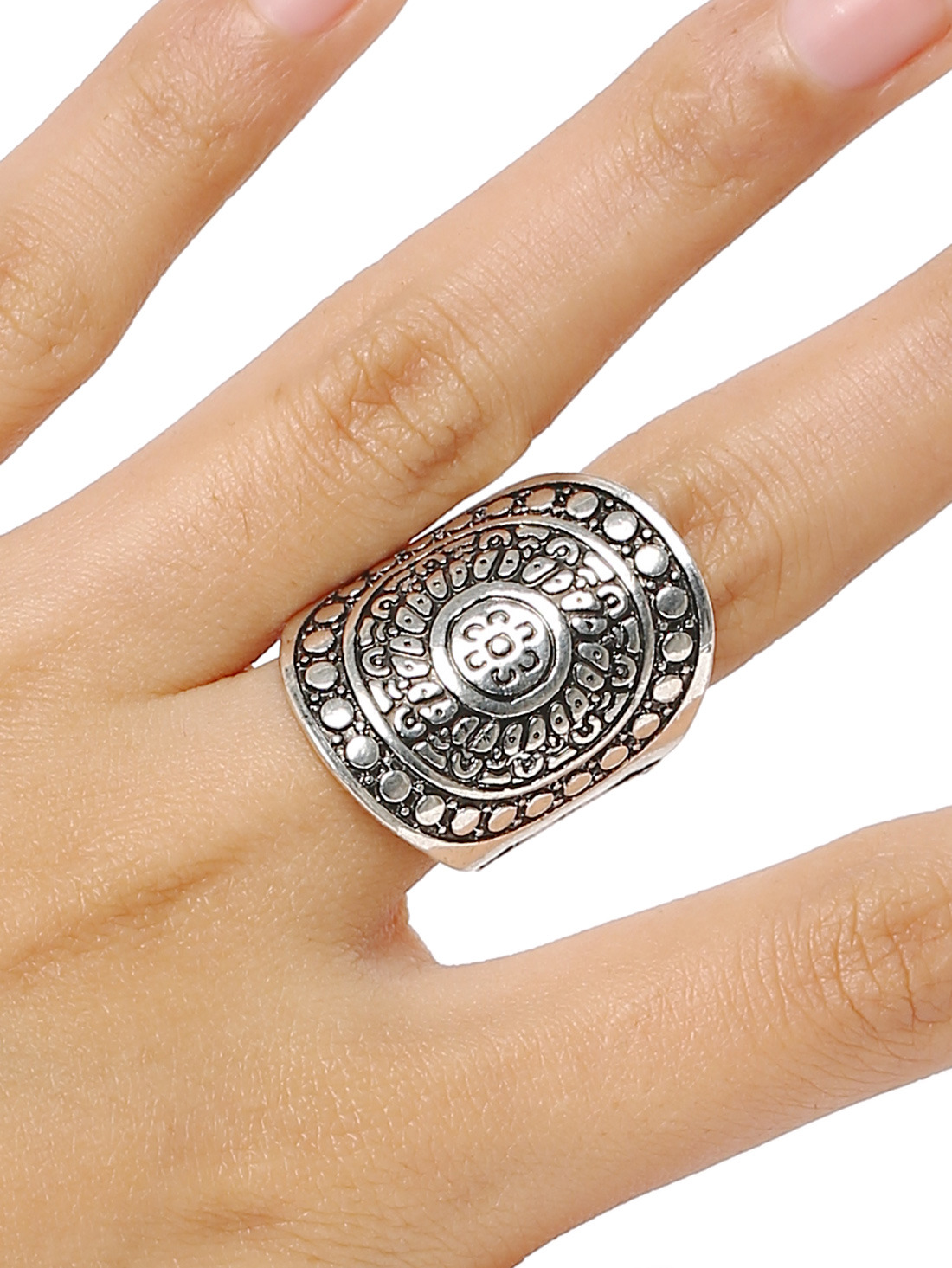 Vintage style fashion rings 80 Vintage style fashion rings 70
