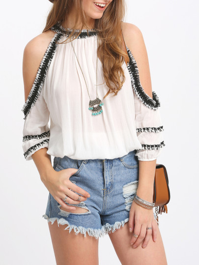 Blusa ribete crochet hombro frío -blanco