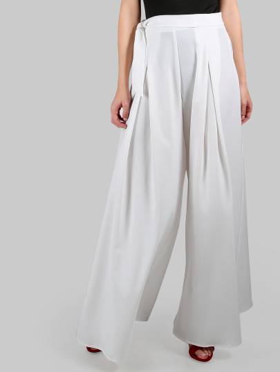 Pantalones con pernera ancha con cordón