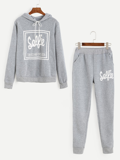 Ensemble top à capuche imprimé lettres avec pantalons