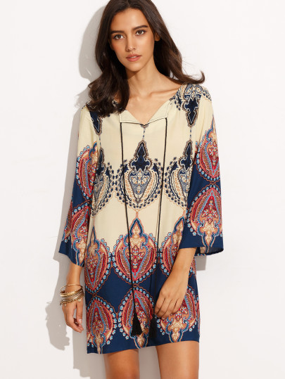 Vestido recto manga 3/4 escote V estampado tribual