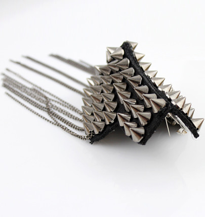 Punk Tassel Shoulder Brooches