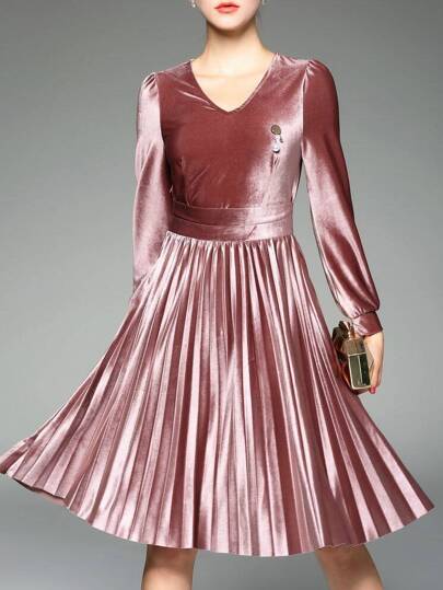 Pink V Neck Velvet Pleated A-Line Dress