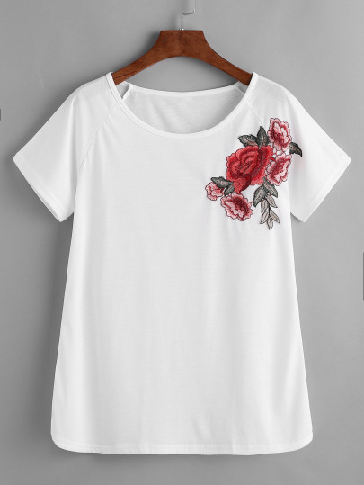 Weißes Raglan-Hülsen-Applique-T-Shirt