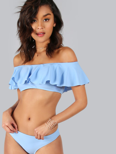 Set di bikini stile Bardot con volant