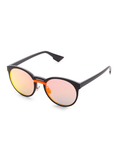 Gafas de sol con puentes dobles y lentes en contraste