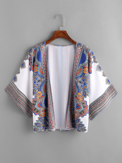 Kimono de plage avec des dessins tribals