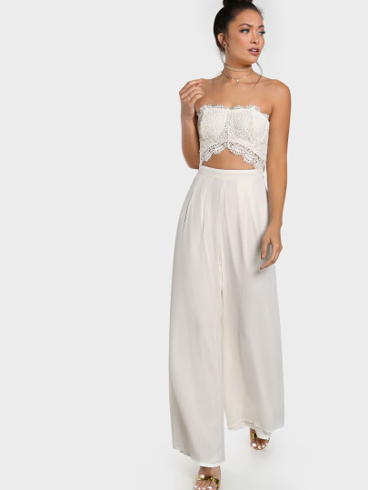 Combinaisons bustier en dentelle avec des plis