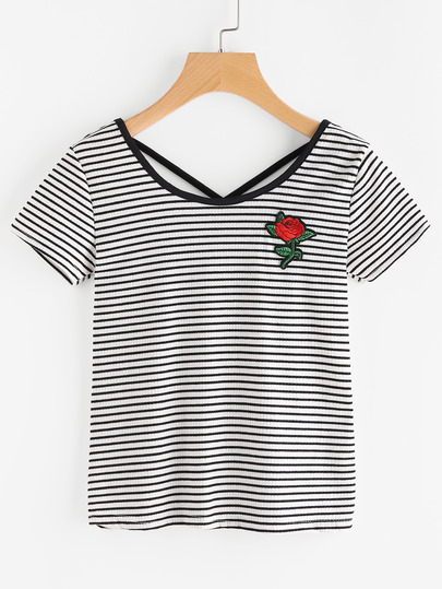 Ricamo frontale Criss Cross Back Striato Tee