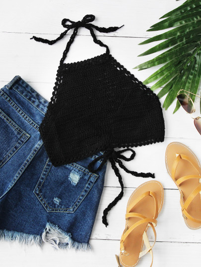 Top ras de cou en crochet avec un lacet