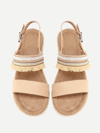 Sandalias planas con detalle de flecos