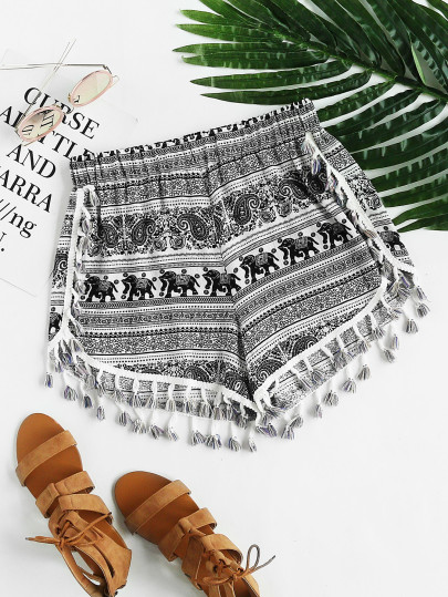 Shorts dauphin découpé imprimé tribal avec des franges