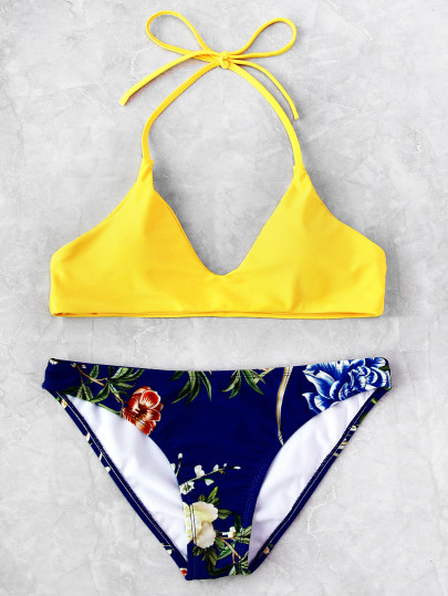Top bikini con slip bikini con stampa botanica