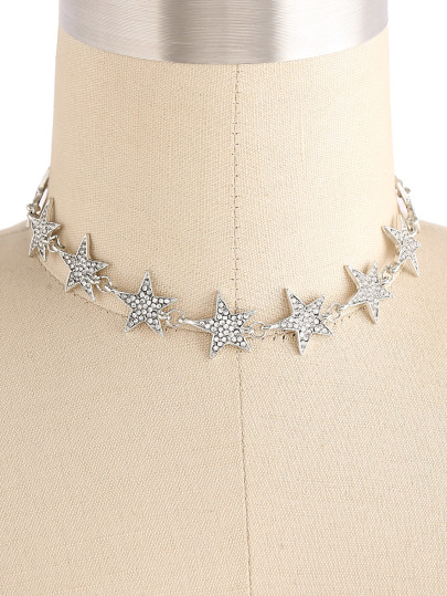 Collier en forme d'étoile strass embellie