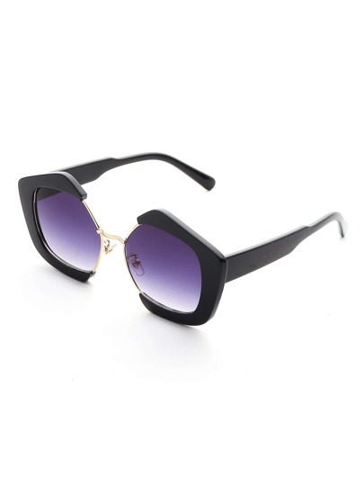Sonnenbrille mit kontrastierenem Rahmen