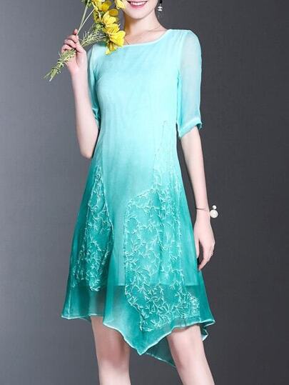 Robe asymétrique brodé coloré