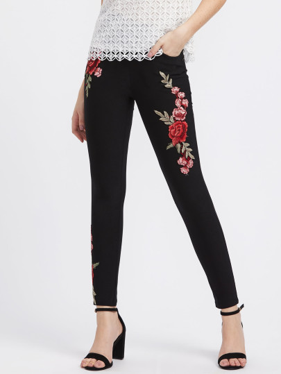 Leggins con parche de bordado con detalle de bolsillo