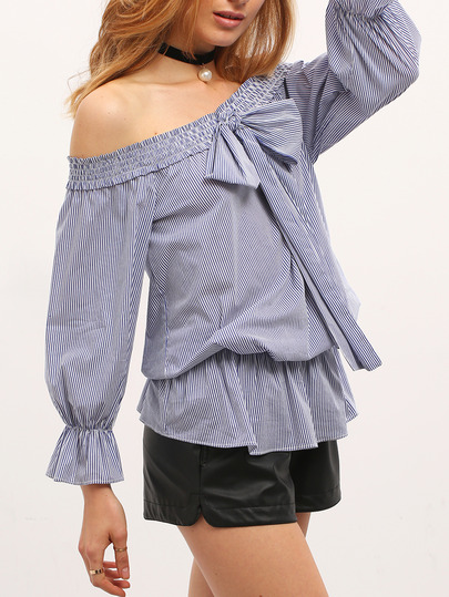 Blusa hombro al aire rayas -azul Blusa hombro al aire rayas -azul fotos