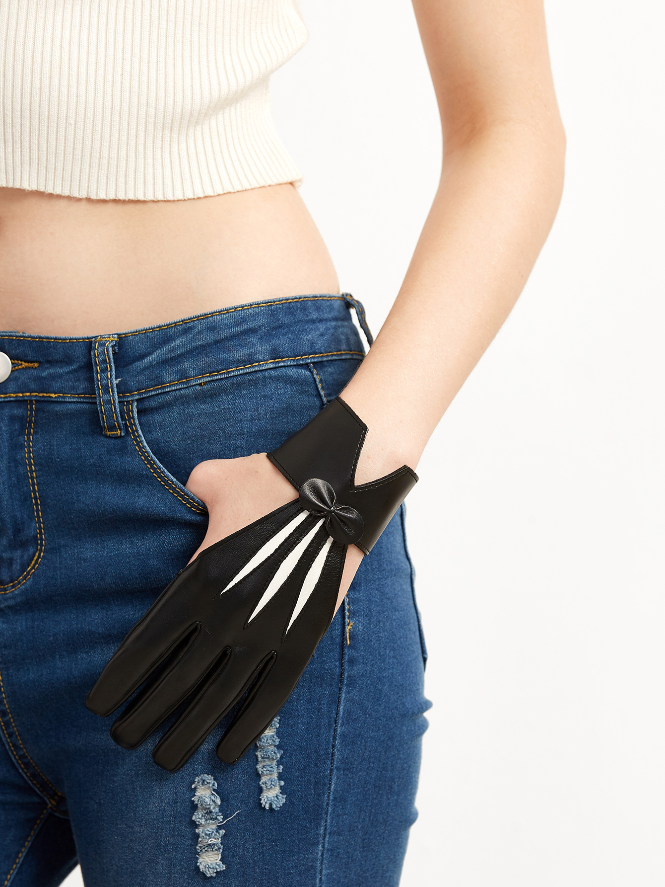 Black Faux Leather Cut Out Bow Gloves SheIn(Sheinside)