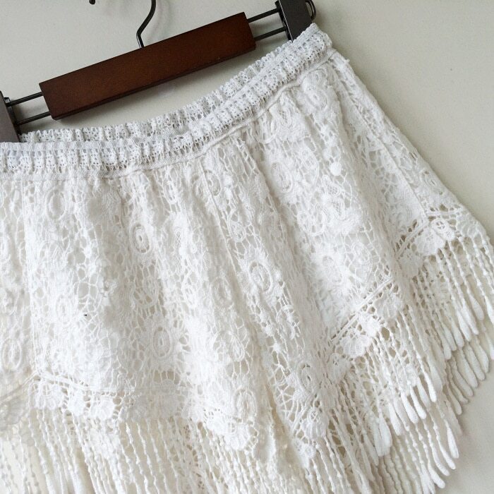 White Elastic Waist Floral Crochet Tassel Shorts SheIn(Sheinside)