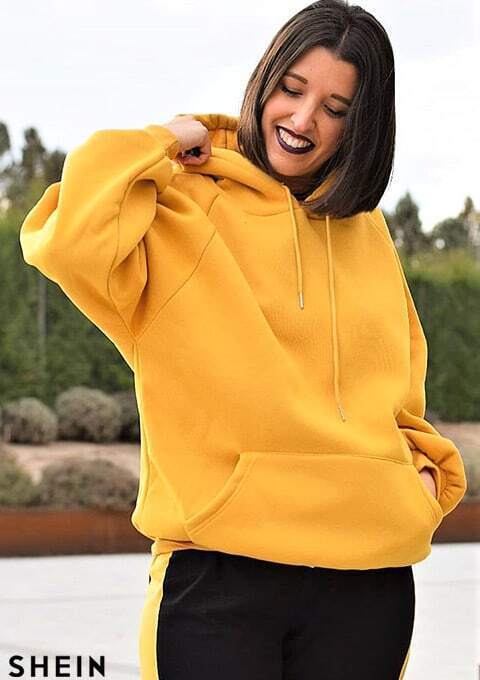 raglan sleeve kangaroo pocket hoodie