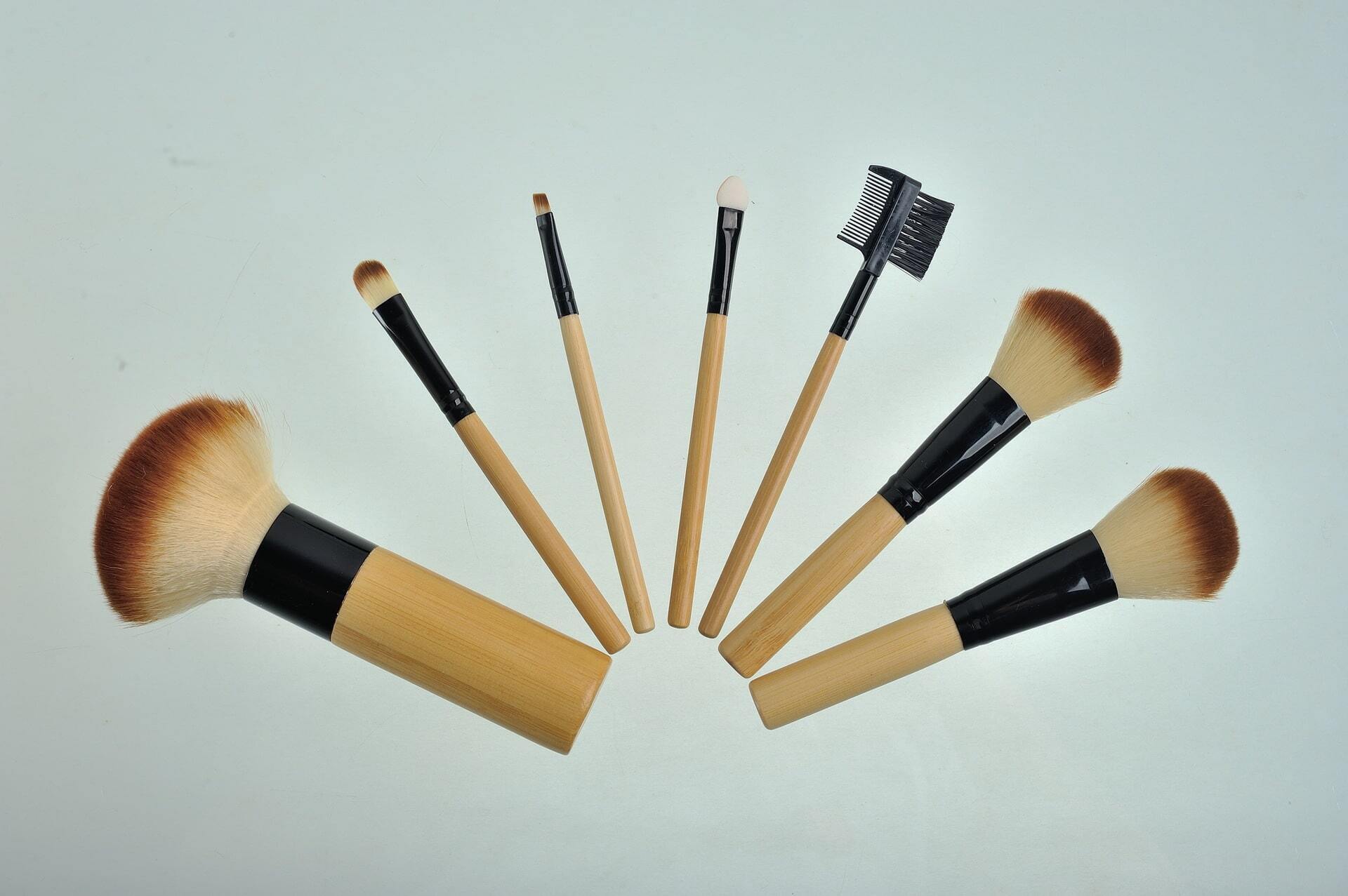 7pcs Professional Foundation Eye Shadow Blush Cosmetic Set Tools SheIn(Sheinside)