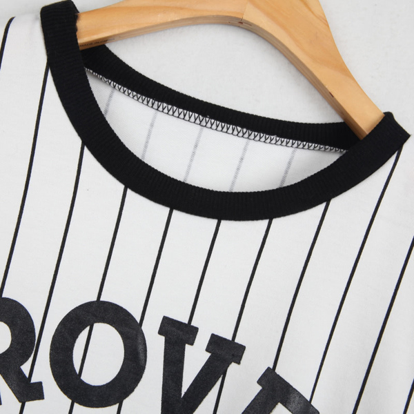 

Contrast Vertical Striped Letter Print Sweatshirt