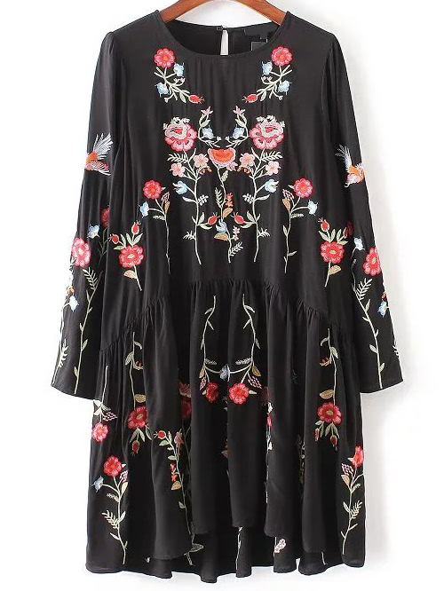 Black Flower Embroidery Keyhole Back Pleated Dress