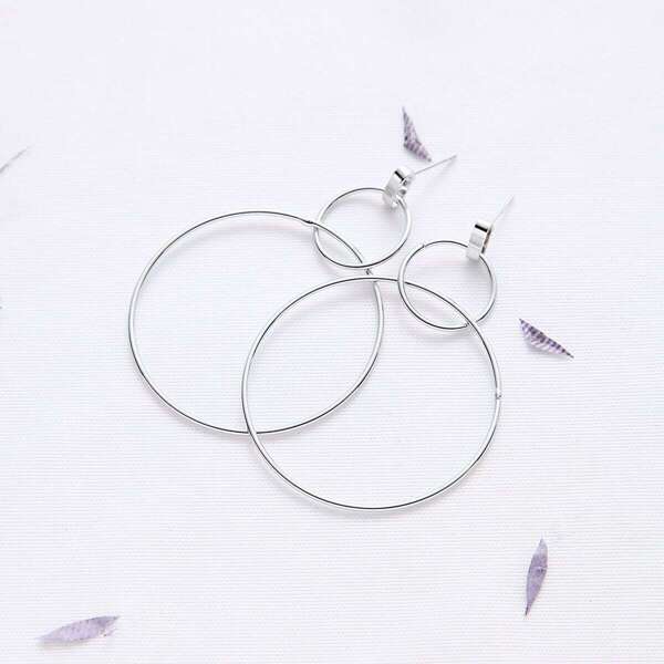 

Silver Simple Hoop Earrings