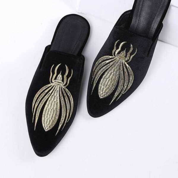 

Black Embroidery Point Toe Velvet Flat Slippers