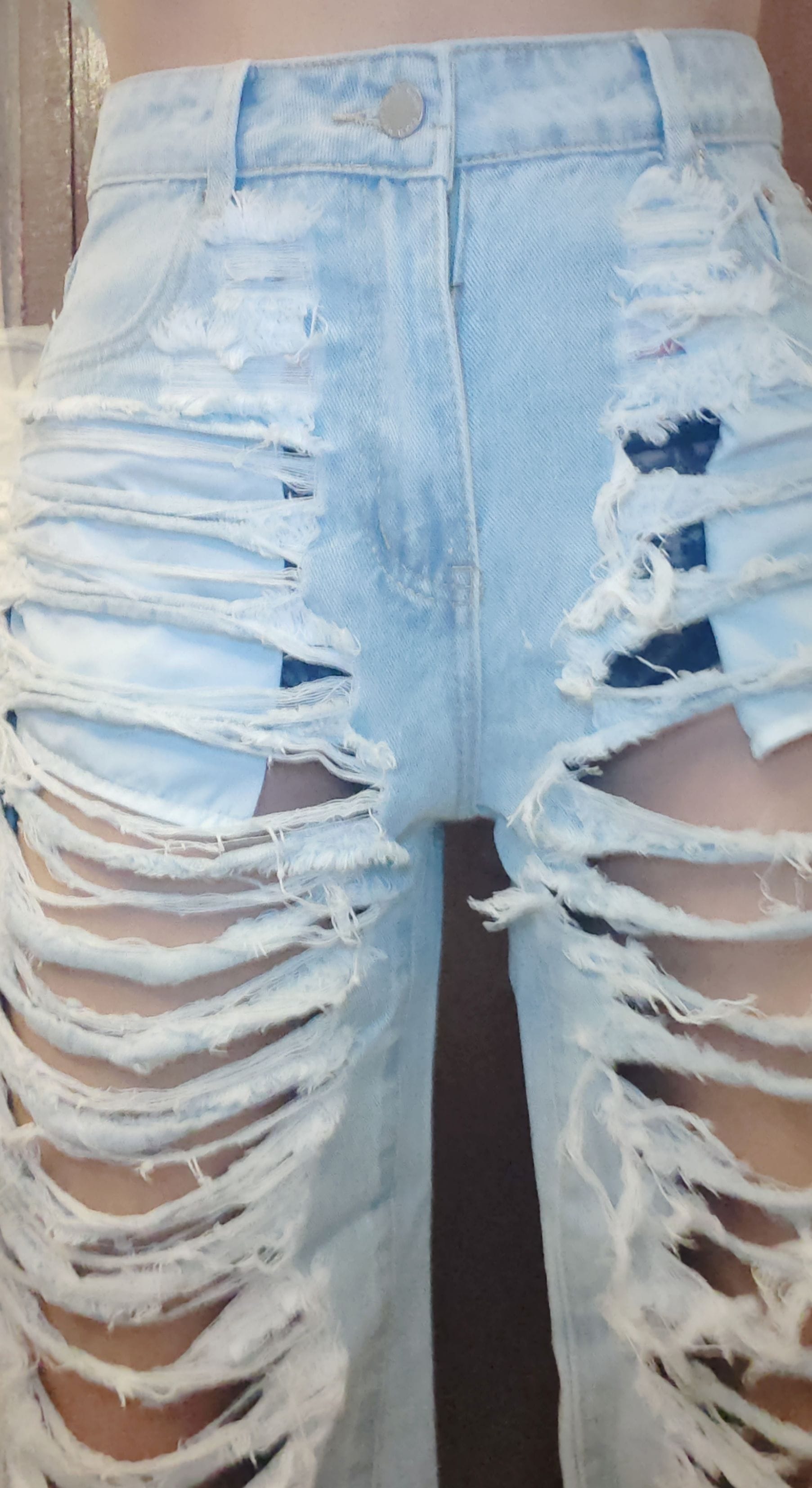 Extreme Distressed Wide Leg Jeans｜MISSGUIDED