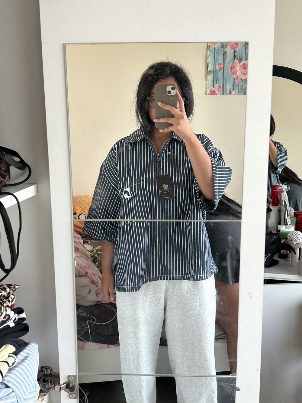 【YOURNUS】Pinto Stripe Crop Shirt Black Pin-Stripe Shirt